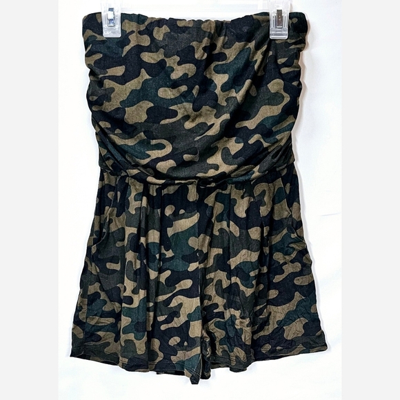 Large Camio Shorts Romper - Picture 1 of 2